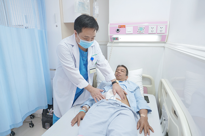 Hong Ngoc General Hospital obstructed umbilical hernia